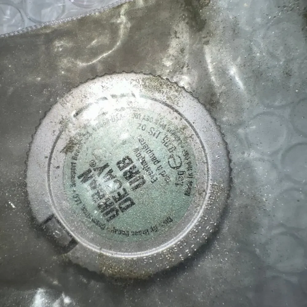 Urban Decay eye shadow urb‎ eyeshadow token